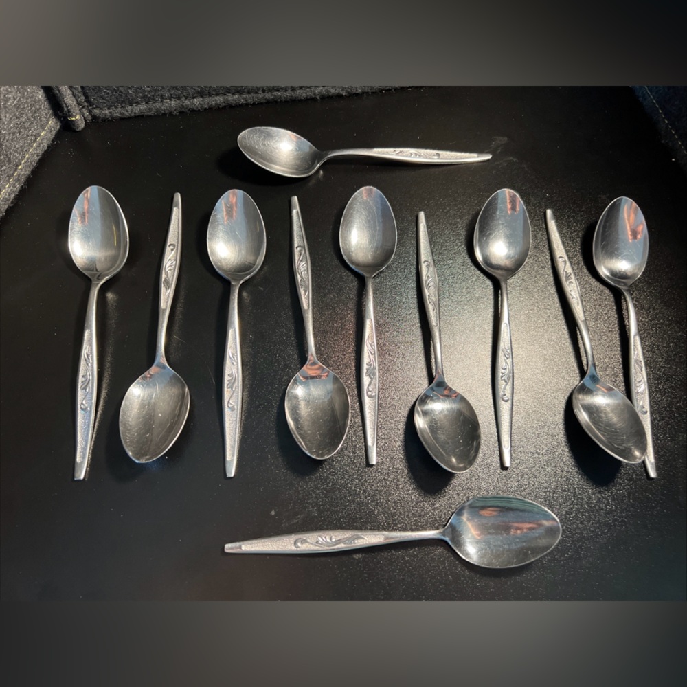 Carlton Stainless Woodcrest Flatware Japan Lot Of 11 Soup Spoons‎